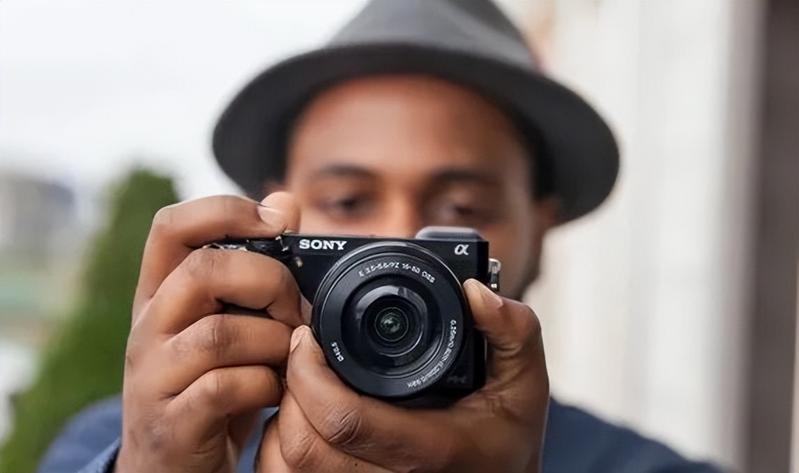 目前最不值得入手的相机,相机涨价买什么好