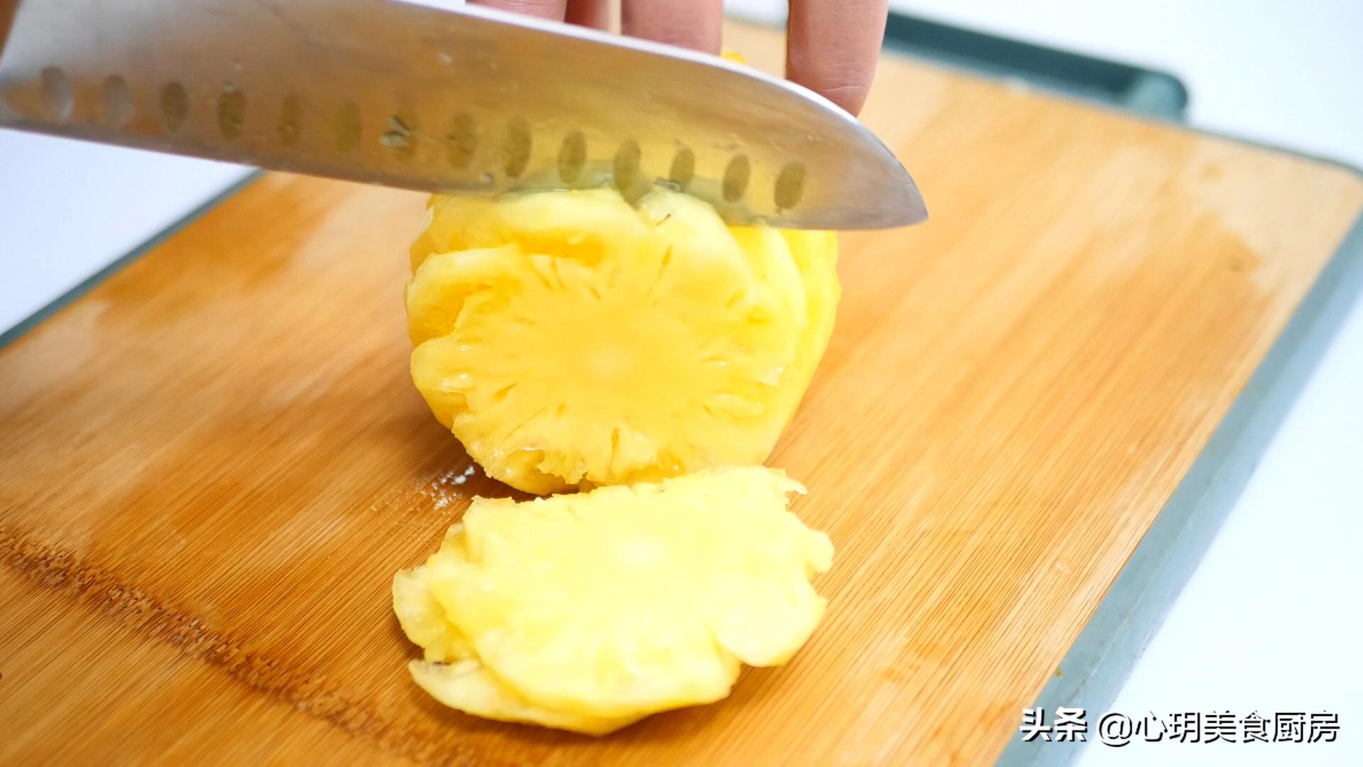 为什么菠萝还有一个名称是凤梨呢,明明是菠萝为什么叫凤梨