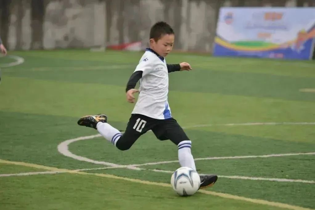 绿茵小将比赛视频,绿茵小将