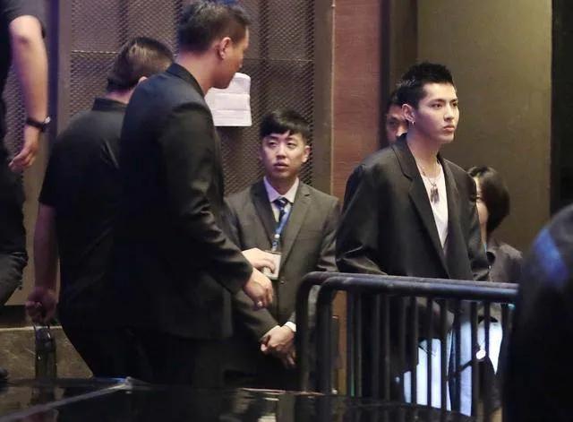 吴亦凡实话实说，真是咎由自取，作茧自缚