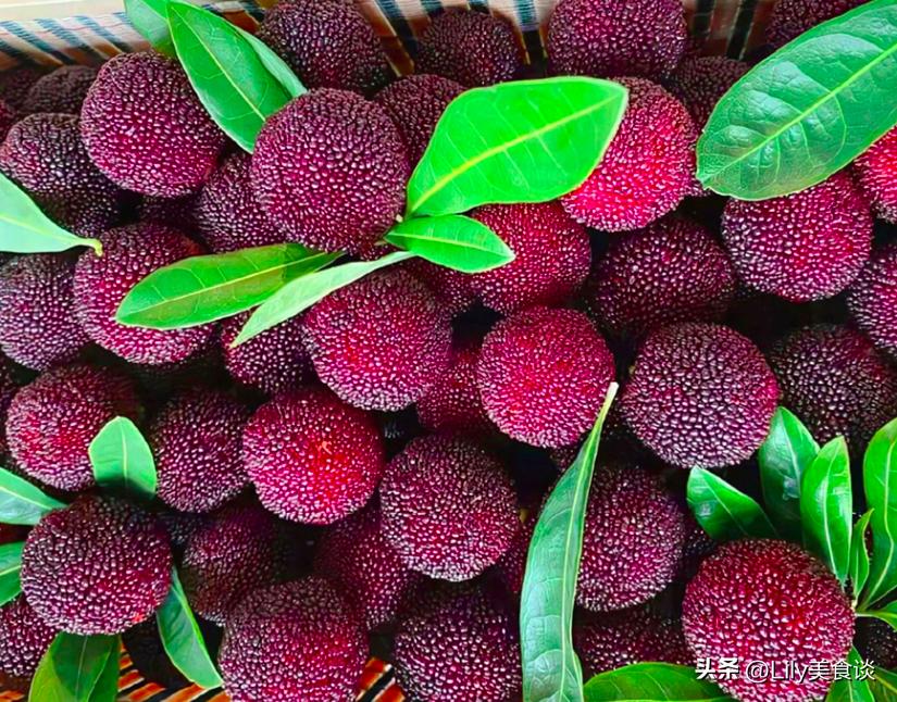 6月，有钱没钱，5种碱性果记得多吃，水分足口感好，应季食受益多