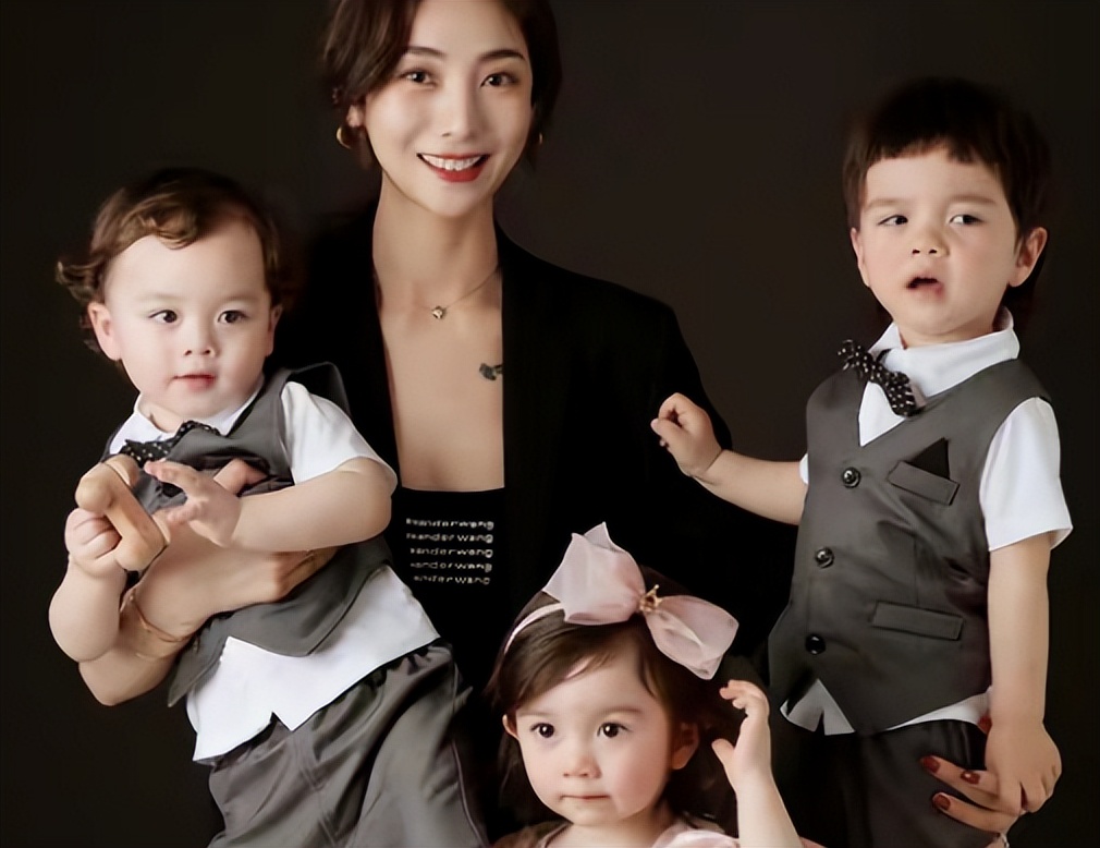 闺蜜花20万试管生混血宝宝视频,30岁女模特试管生下混血三胞胎