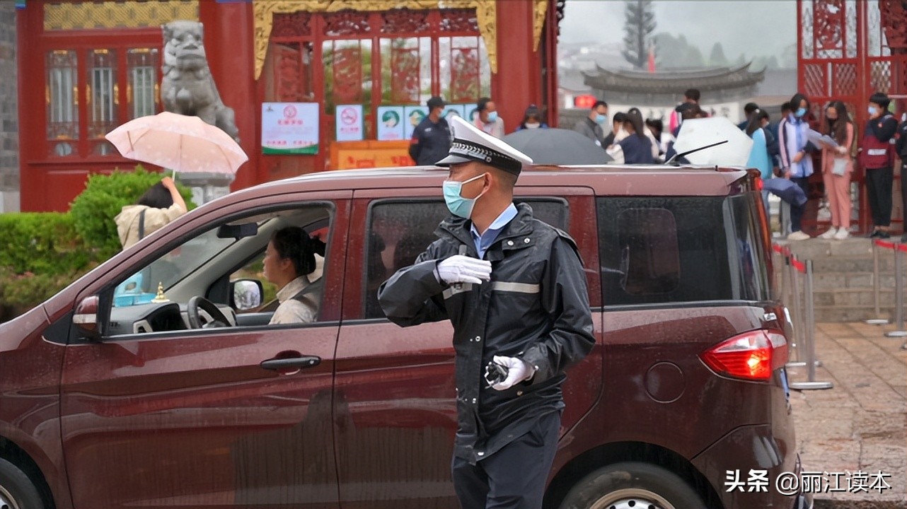 高考直击考场,直击2023高考现场走错考场