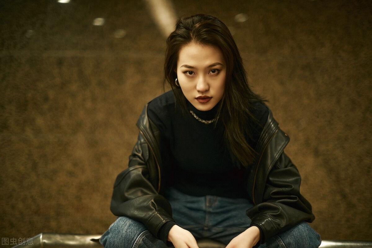 当遇到困难的时候伸出你的左手,当我们遇到困难怎么办