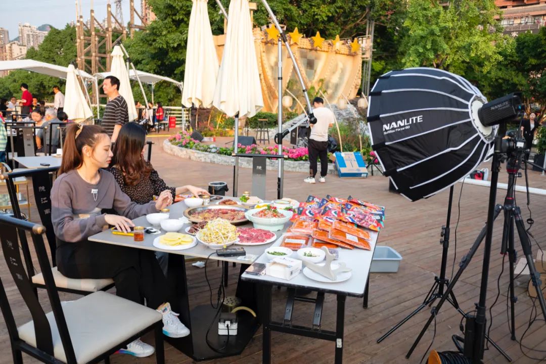 罗德麦克风一拖二监听使用方法,罗德麦克风日常使用