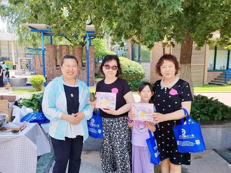 社区党建引领开展端午包粽子活动,社区开展粽香迎端午