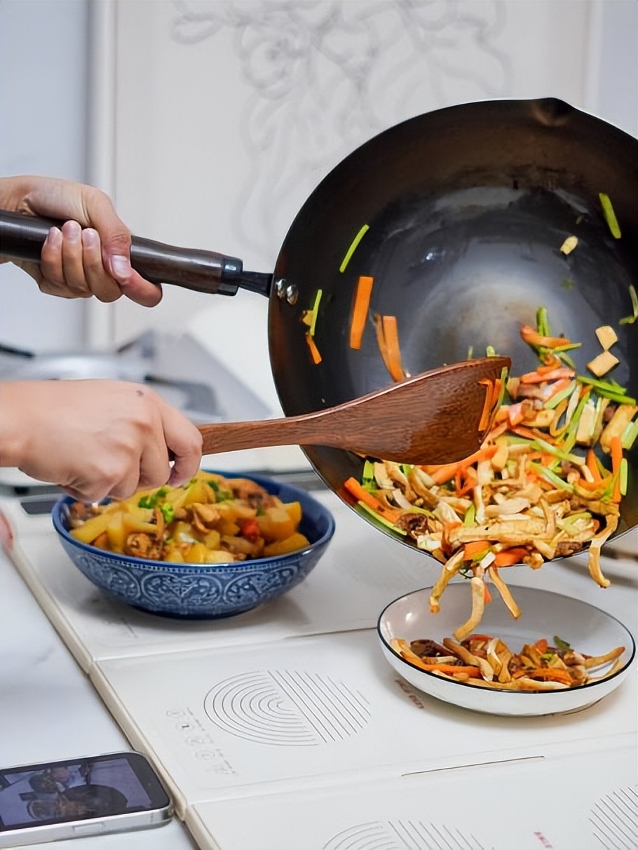 60秒速热的暖菜板子你见过吗？每天的饭菜都是热乎的！收纳还简单