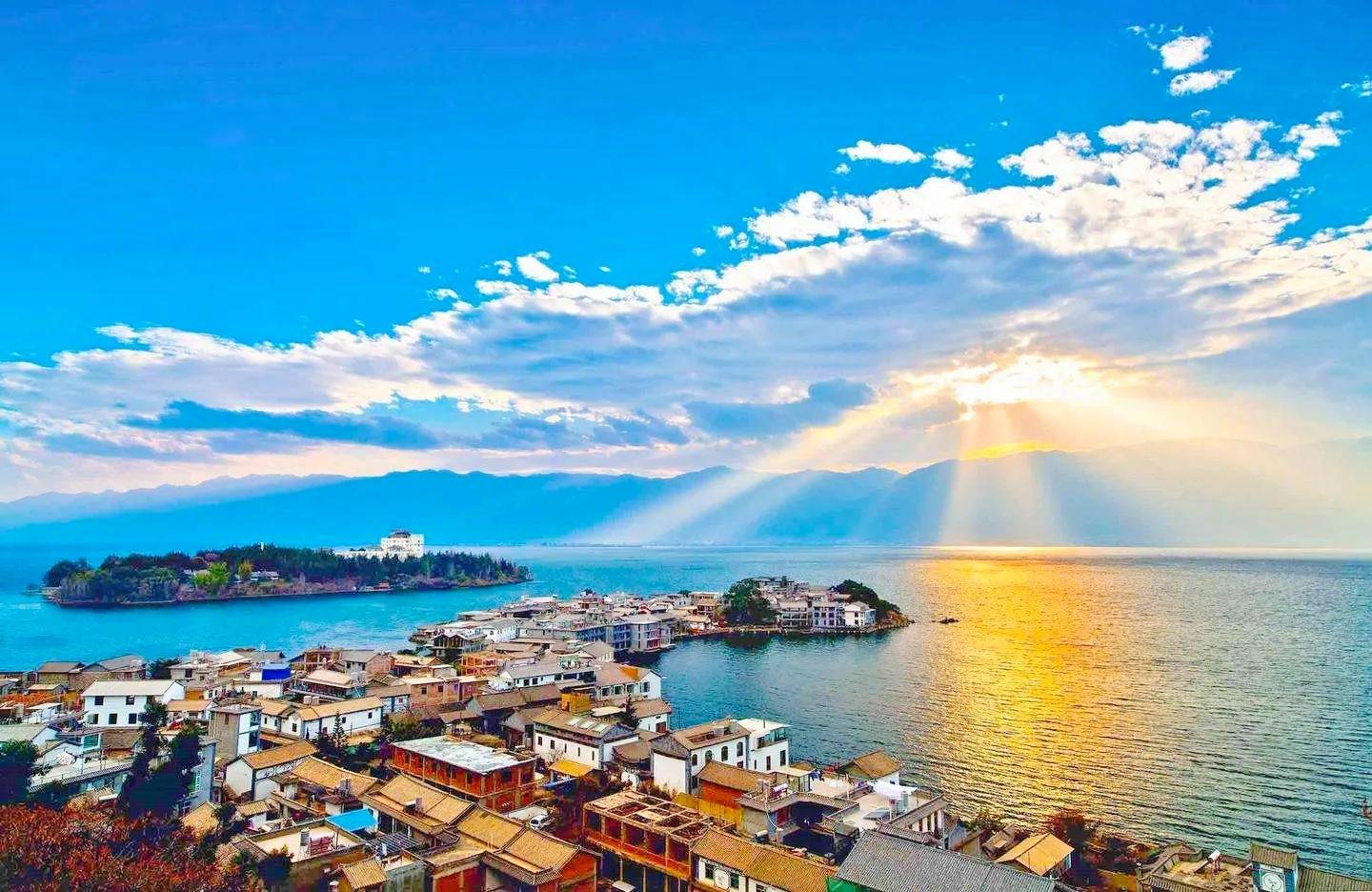 冬天云南最佳养老地方,适合老人去云南旅游的地方推荐