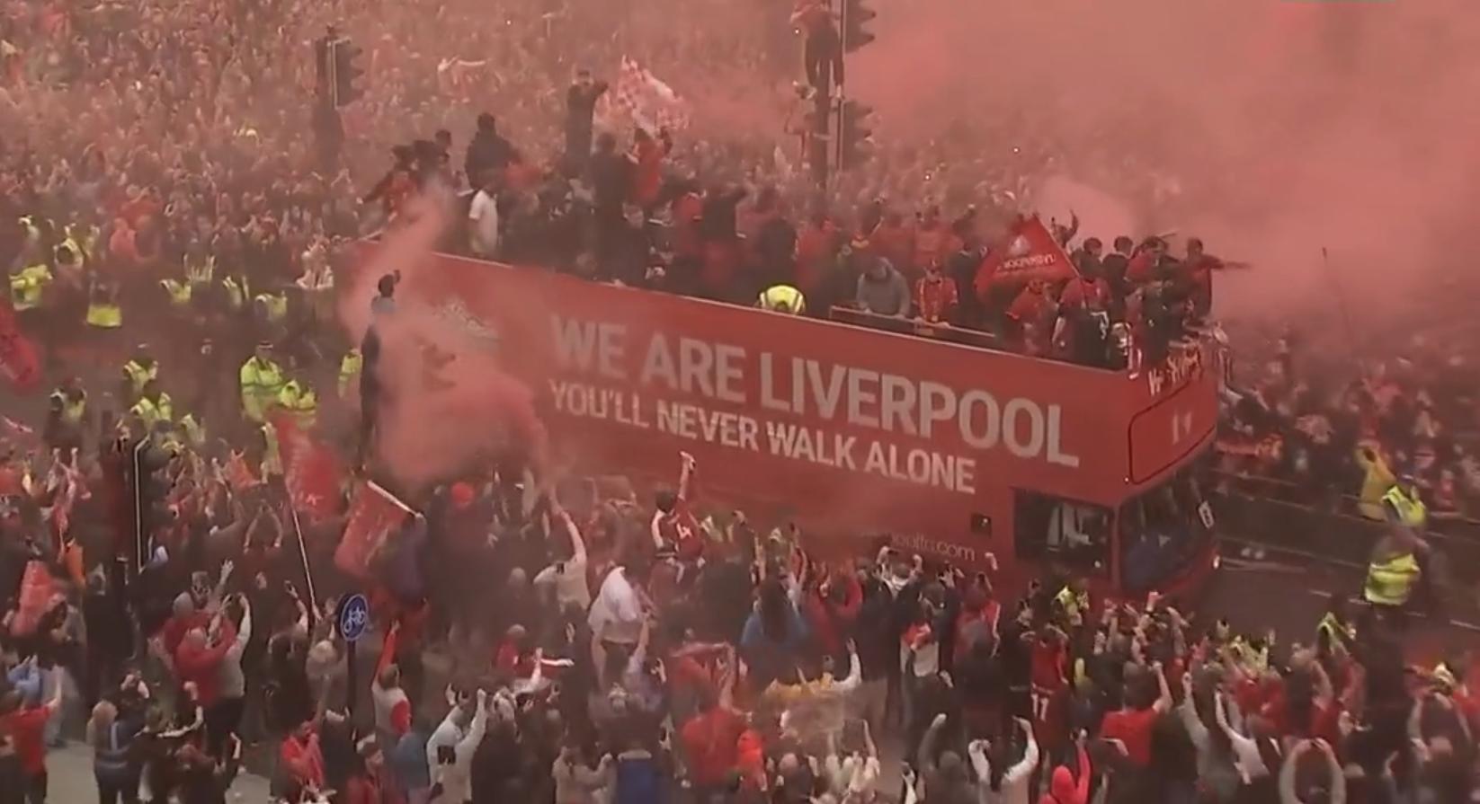 信仰！利物浦11岁小球迷跨越7国只为父亲遗愿，杰拉德超高礼遇