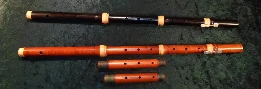 萨克斯金属和木笛哪个好吹,金属笛子与竹笛的区别