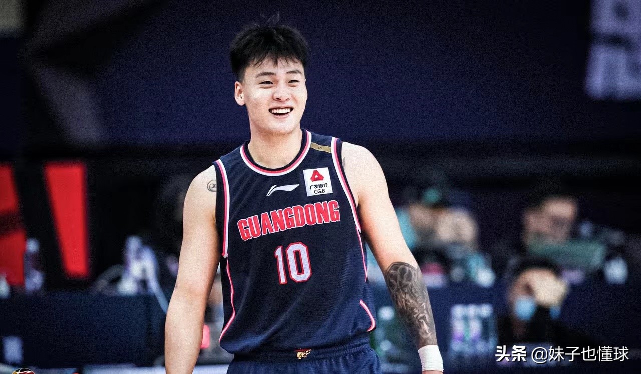 黑马打爆广东杜锋因4点怒吼,杜锋被广东逼出三十四次失误