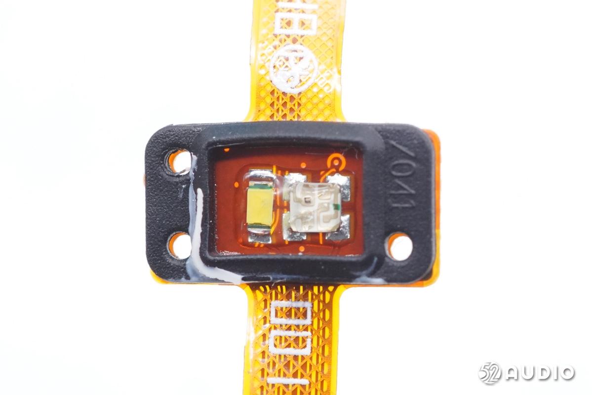 oppo蓝牙耳机encoair2拆解,oppo蓝牙耳机encoair2怎么拆解