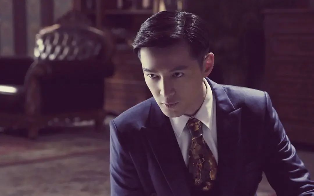 胡歌消失三个月后发的一条微博,40岁的胡歌能有多迷人