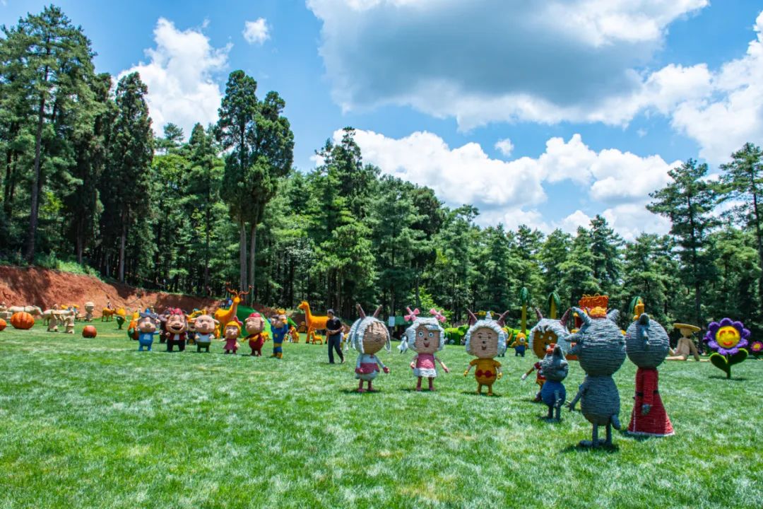 昆明松鹿部落风景区现在收门票吗,昆明松鹿部落景区