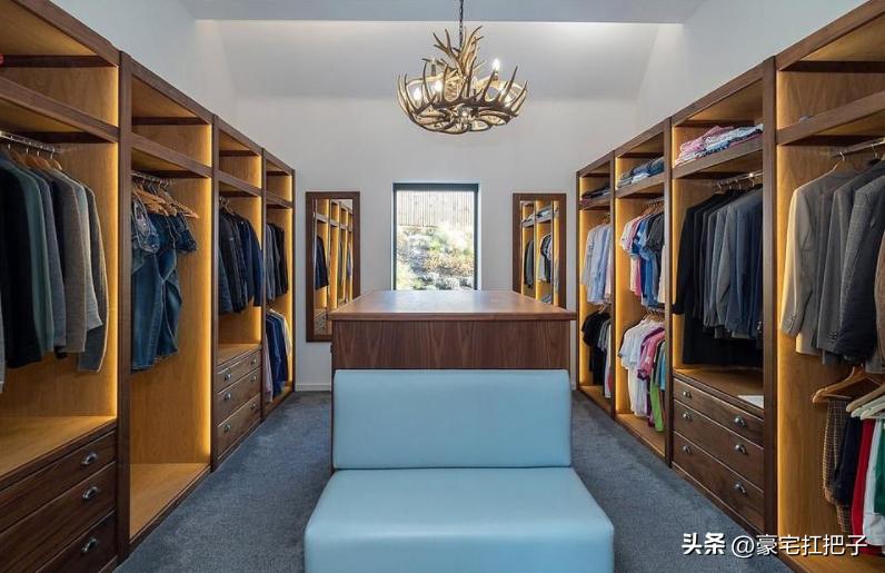 c罗1亿豪宅曝光,c罗的名车和豪宅