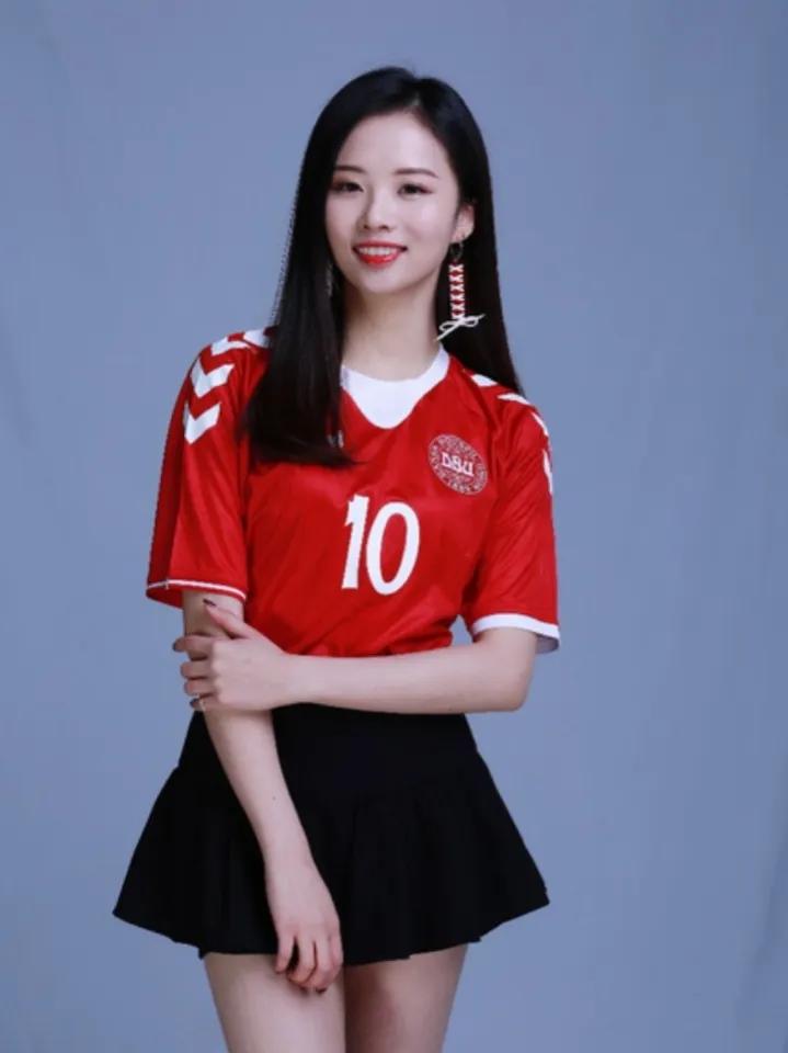 足球解说大会林梦鸽,林梦鸽足球评论员