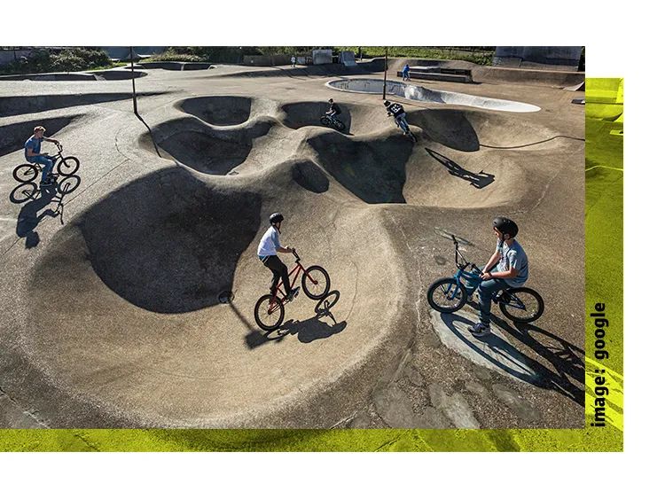 户外陷入泥潭怎么脱身,野外泥潭