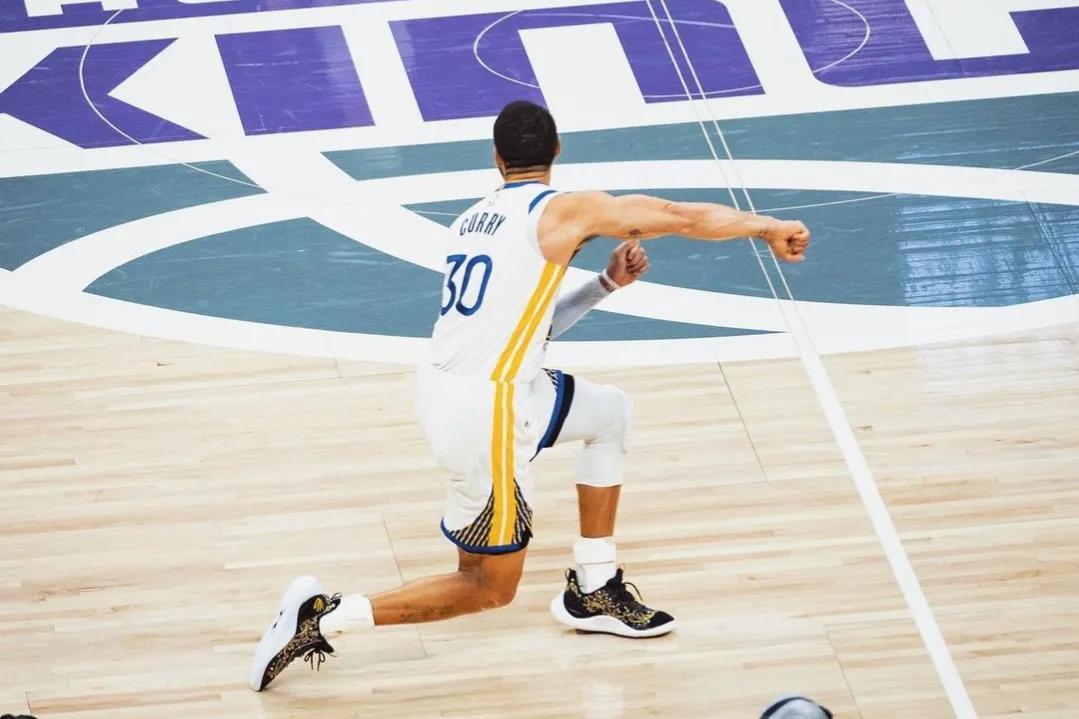 科尔评价库里抢七50分,库里抢七狂砍50分科尔
