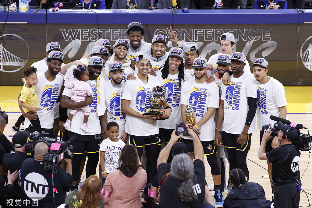 一别四年再聚首,时隔三年勇士重返西决