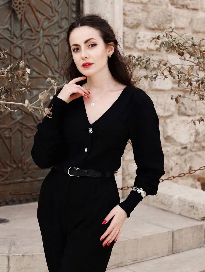 胸大显得很壮怎么办,感觉自己胸大显胖怎么办