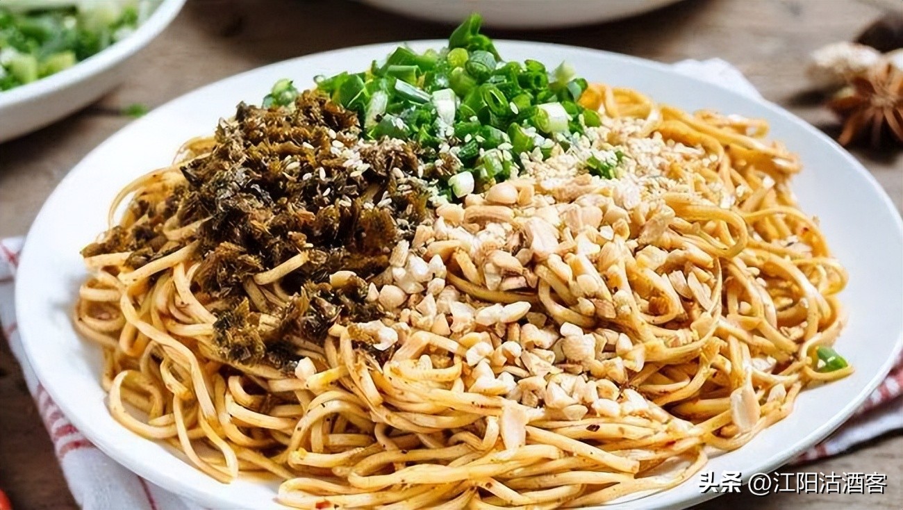 宜宾人吃宜宾燃面,宜宾人吃燃面和五粮液