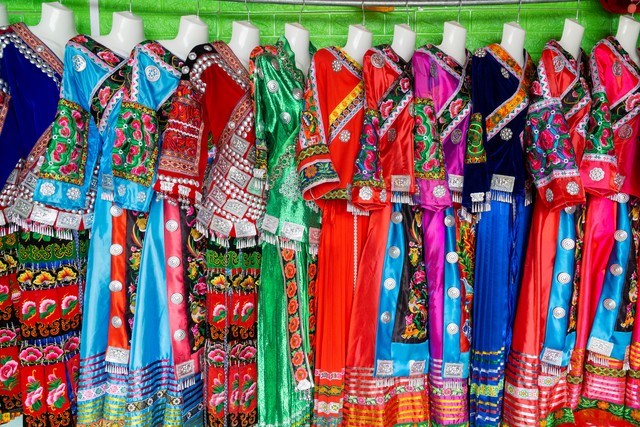 民族特色文化的发展趋势,56个民族里面文化最齐全的有哪些