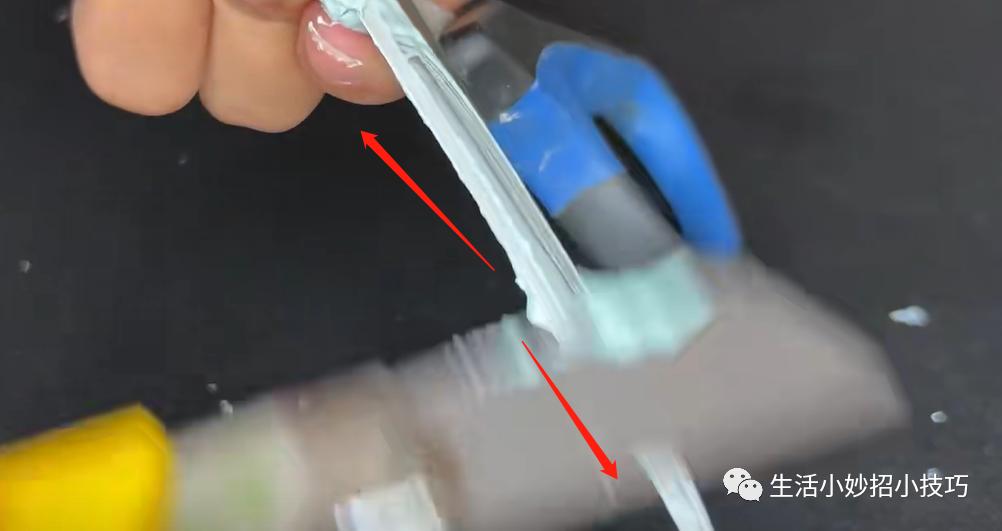 不管剪刀多钝简单一招立马变锋利,怎样让小刀片锋利