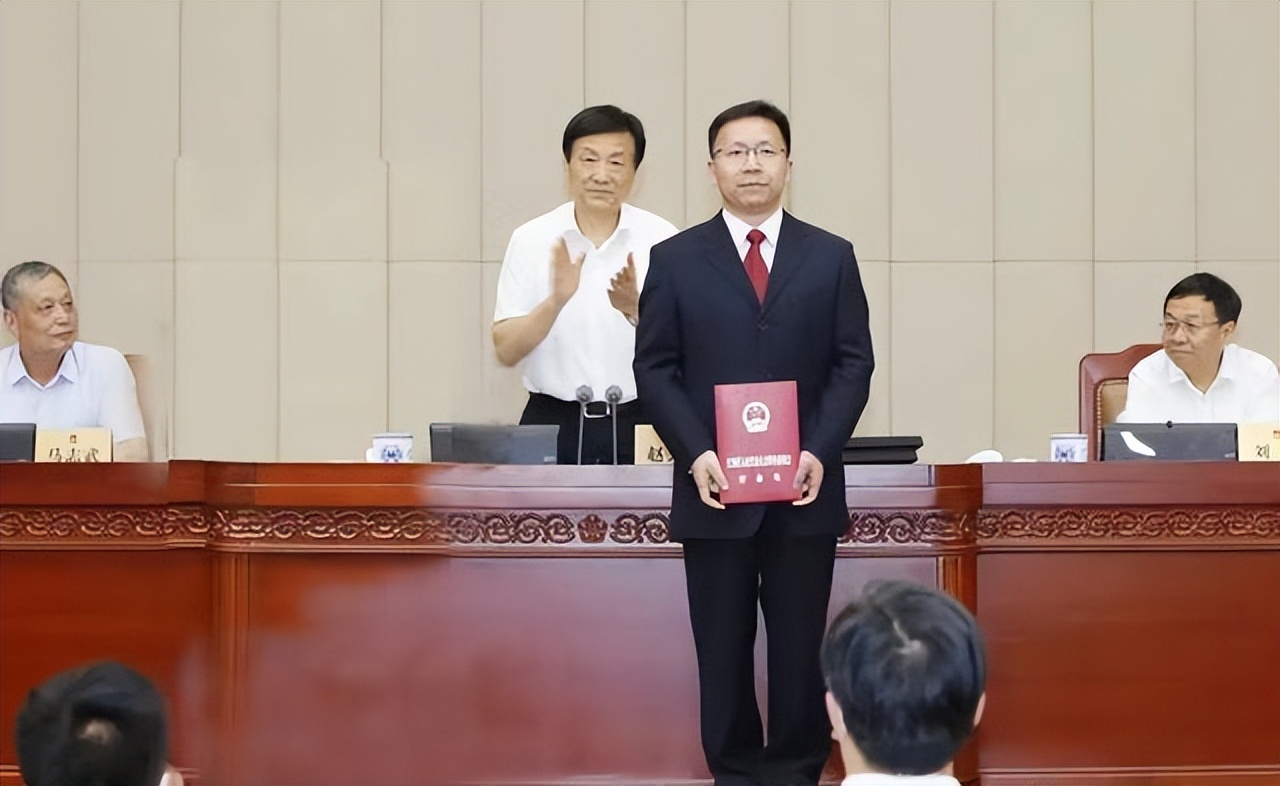 7位厅级干部履新,6位副部级官员履新