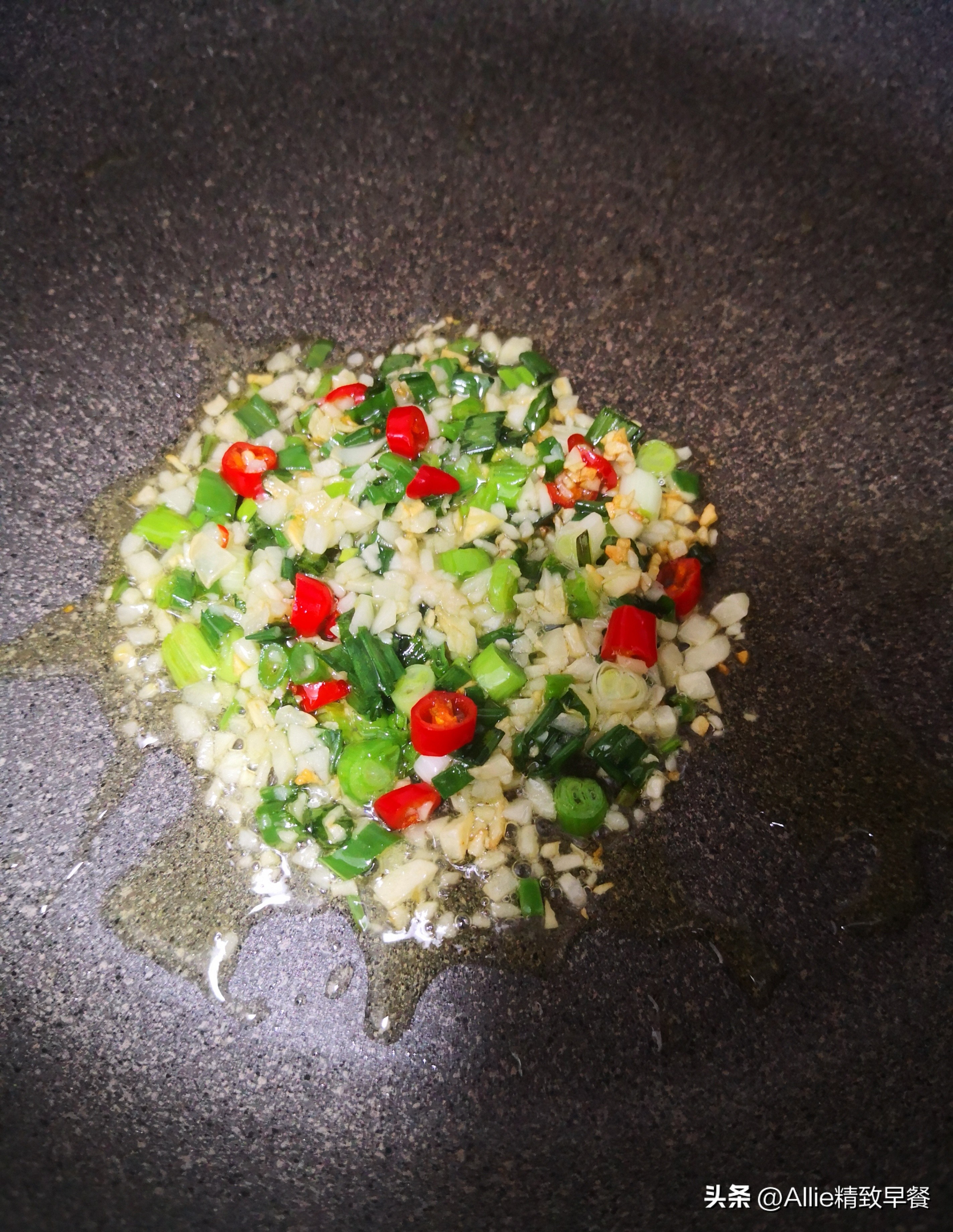 天气太热不想吃大鱼,凉拌莜面详细做法