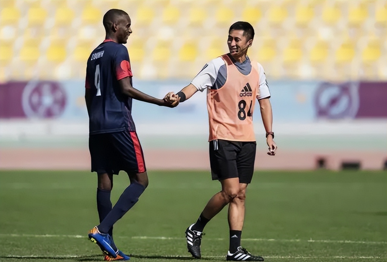 马宁执法卡塔尔世界杯篮球,马宁就未主哨世界杯道歉