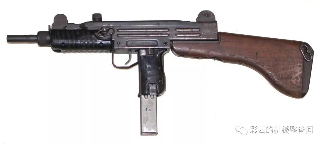 t型冲锋枪,很短的ak式冲锋枪