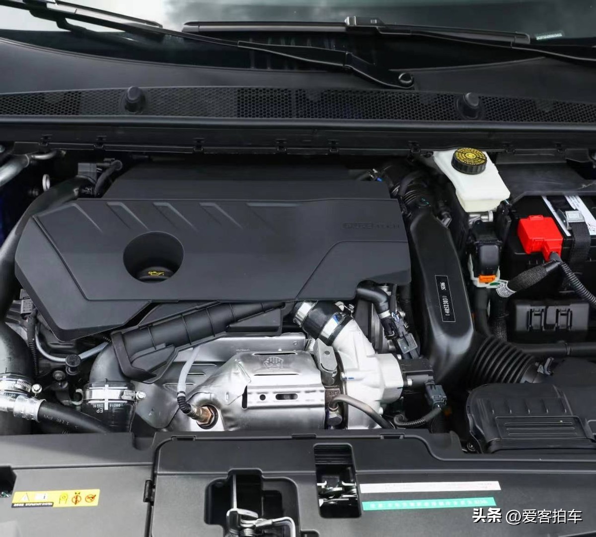 新款408好还是新款速腾好,标致4082019款与大众速腾对比