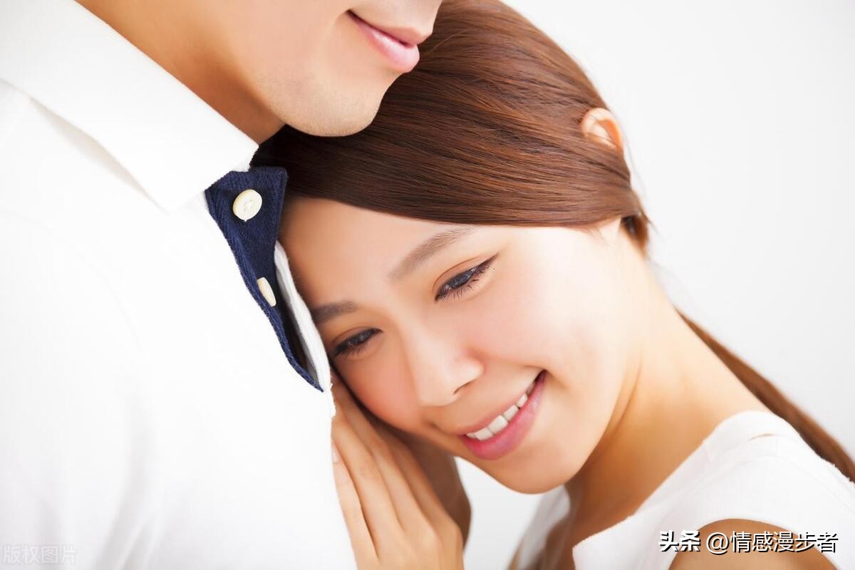 男人睡觉喜欢搂着对方是什么心理,睡觉喜欢搂着男人是什么性格