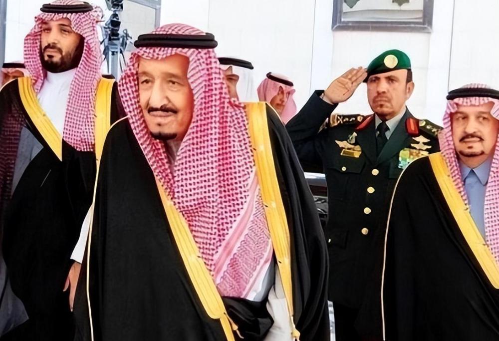 “沙特暴君”小萨勒曼,软禁生母肢解记者,连美国总统都无可奈何