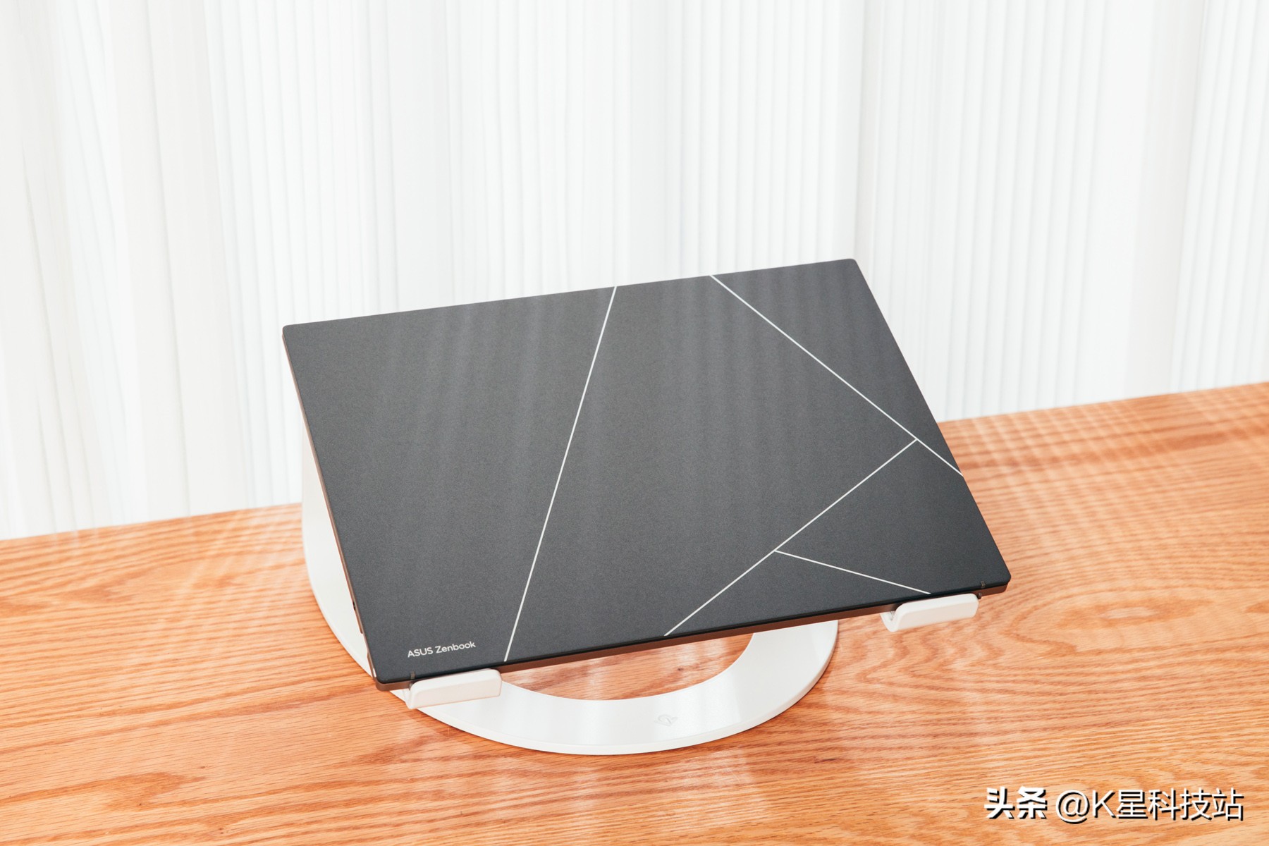 华硕灵耀x13轻薄本单手开合,华硕灵耀13深度评测