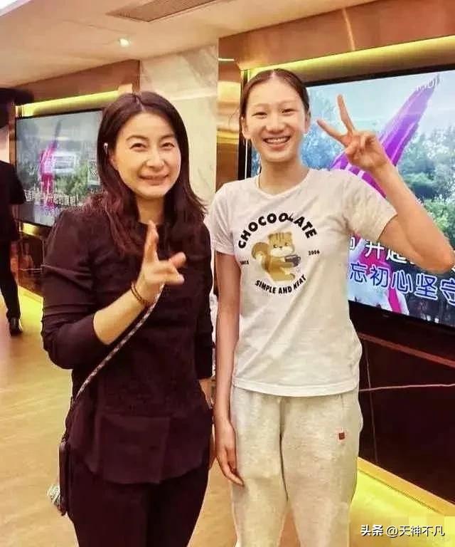 李宁在香港视频,李宁香港购买豪宅时间