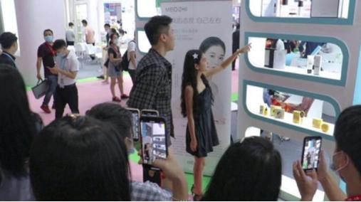 厂妹被戳穿,98年广东厂妹创业逆袭成董事长