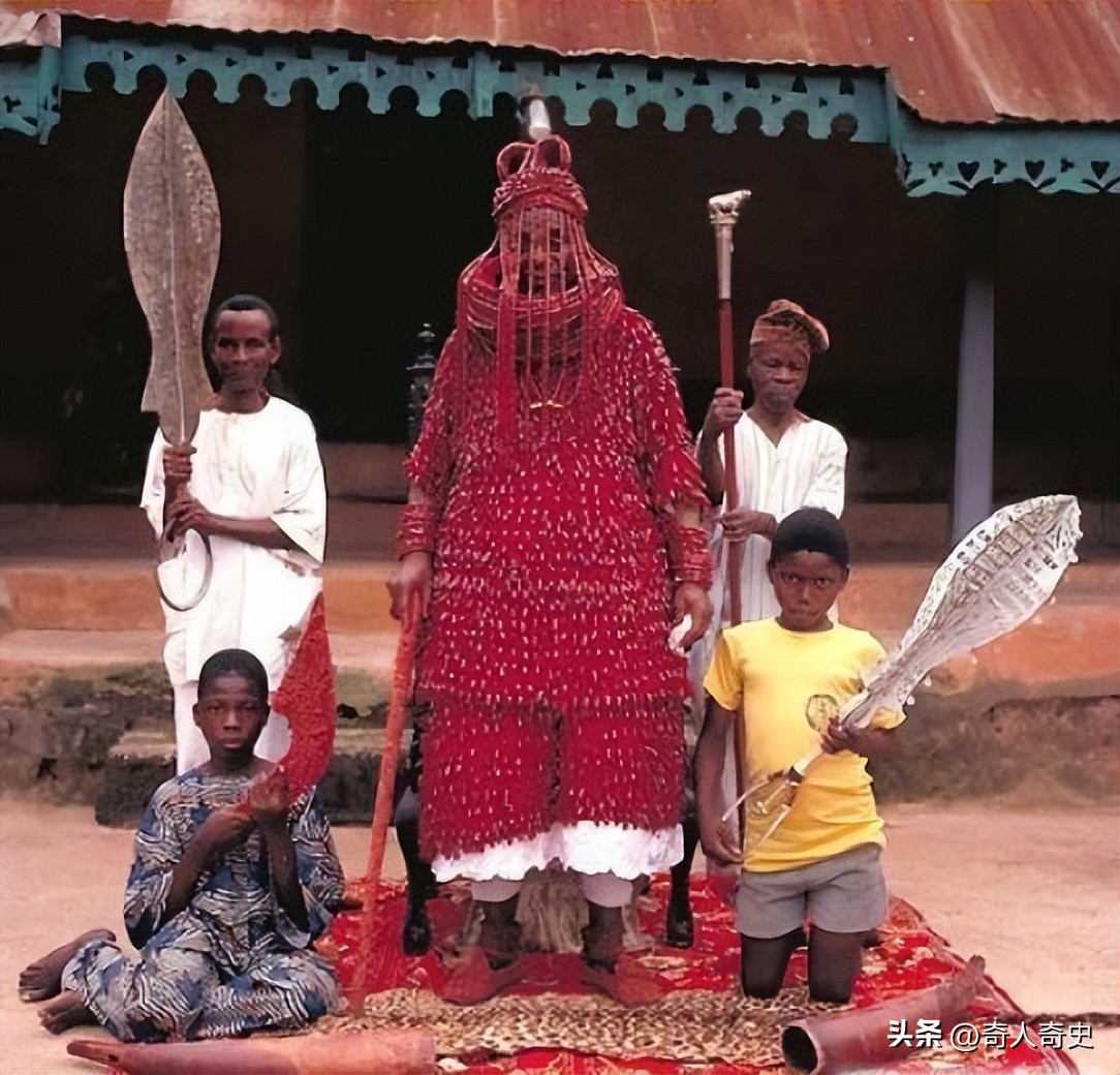 2019年，河南小伙意外当上非洲“酋长”，坐拥百亩地
