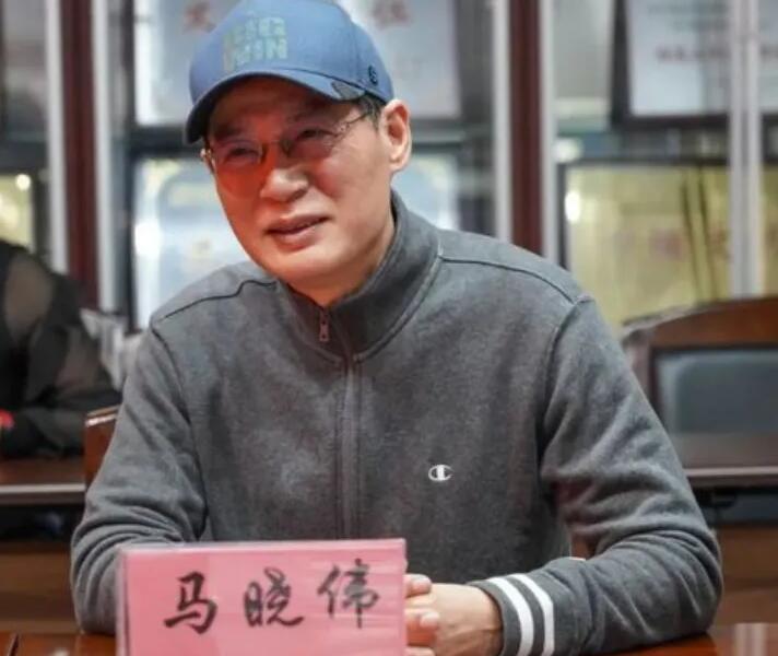 老戏骨们刚出道时多好看?唐国强英气逼人洪剑涛不演贾宝玉可惜了