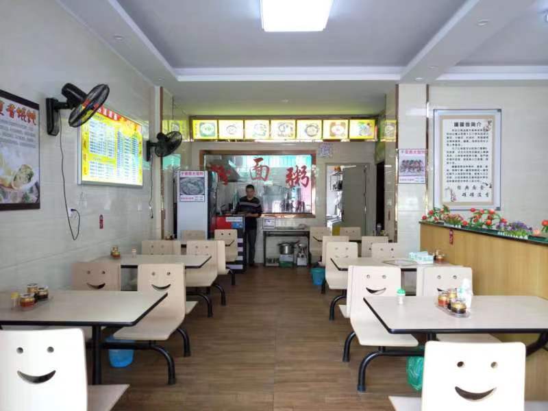 我，90后女孩，在深圳给特殊老人洗澡，可年收入36万，就是有点累