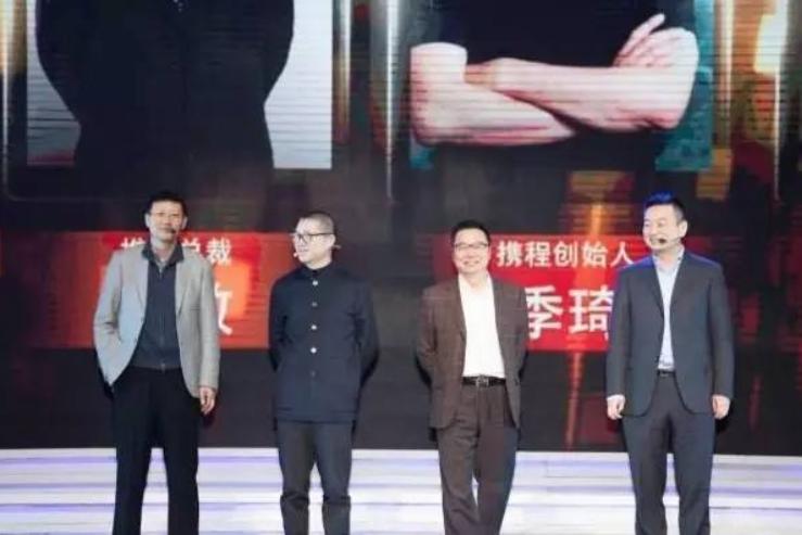 携程创始人，身价34亿的梁建章，被年轻人狠狠上了一课