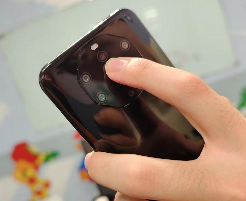 不到2000元买四部手机,不到2000块的旗舰机