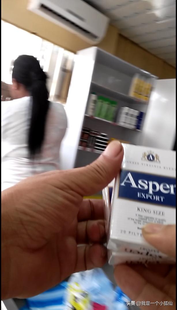 杂记，非洲安哥拉总统府边上的小卖店，女老板能说着一些中国话