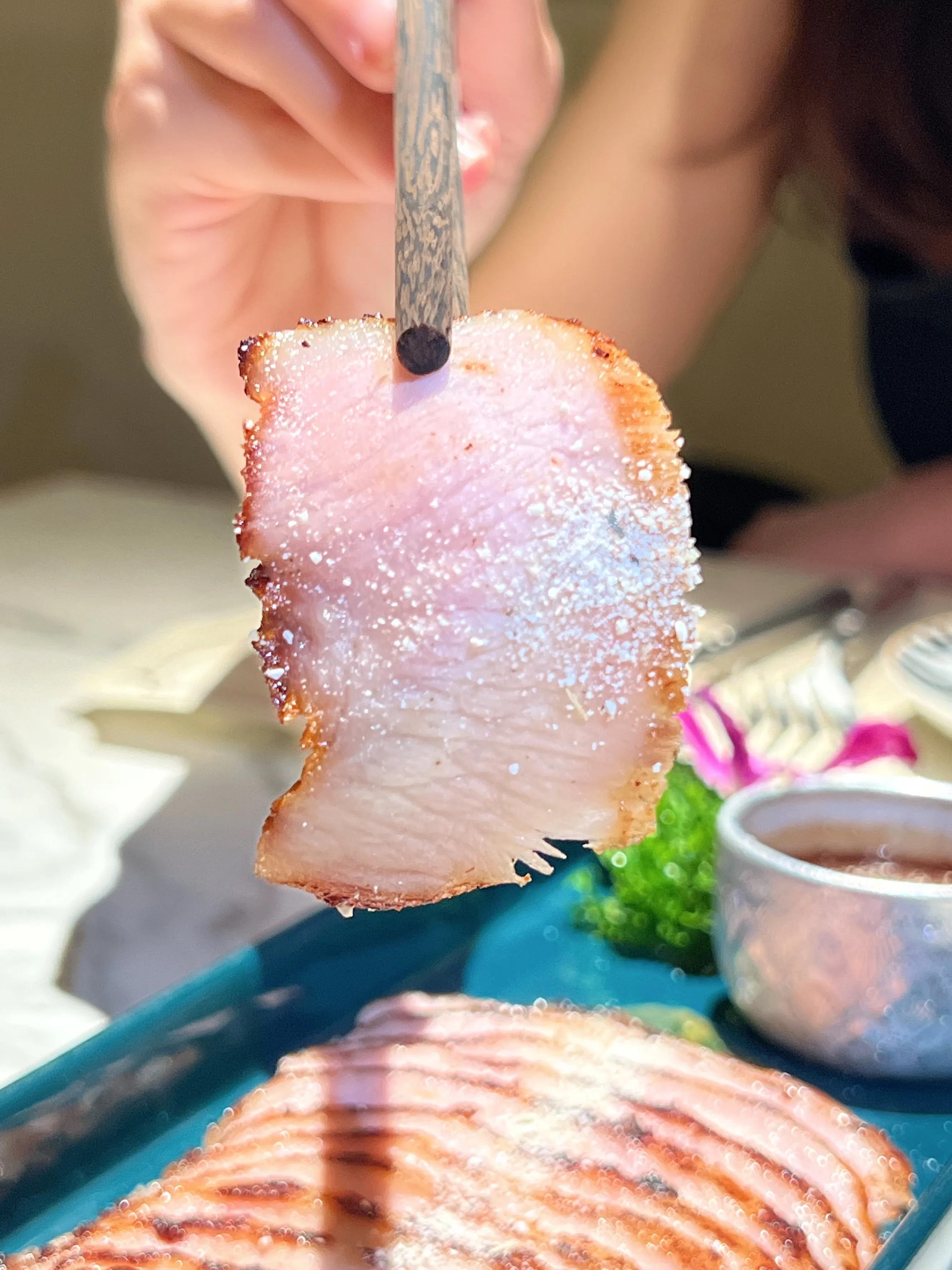 看名字大家认为这家餐厅是吃什么的?