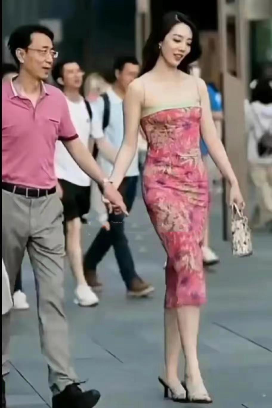 胡总跟董小姐,胡总和董小姐