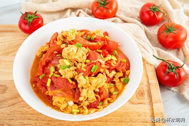 妈宝男把工资给婆婆,妈宝男老公把钱给婆婆