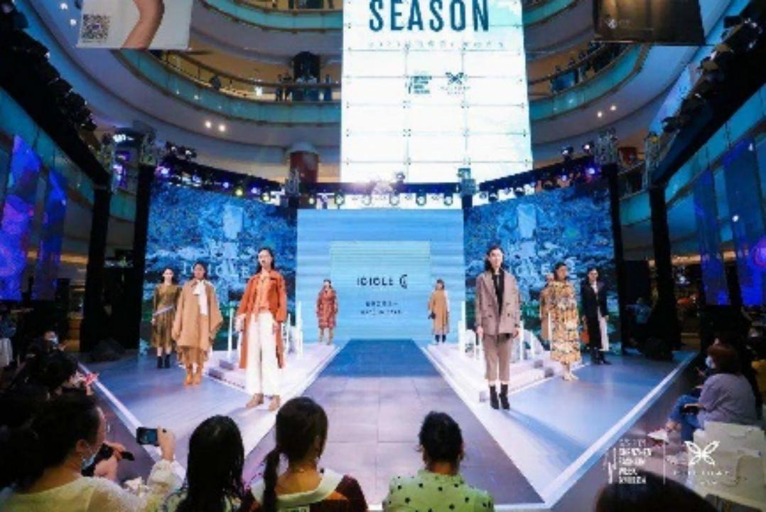 黄山风景屯溪老街,夜游黄山屯溪老街一角