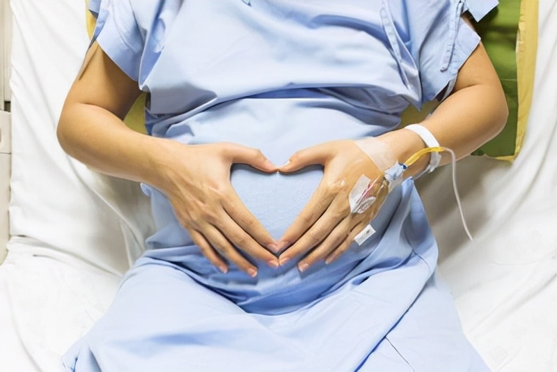 孕妇怀孕期间痔疮犯了能用药吗,怀孕痔疮出血对宝宝有影响吗