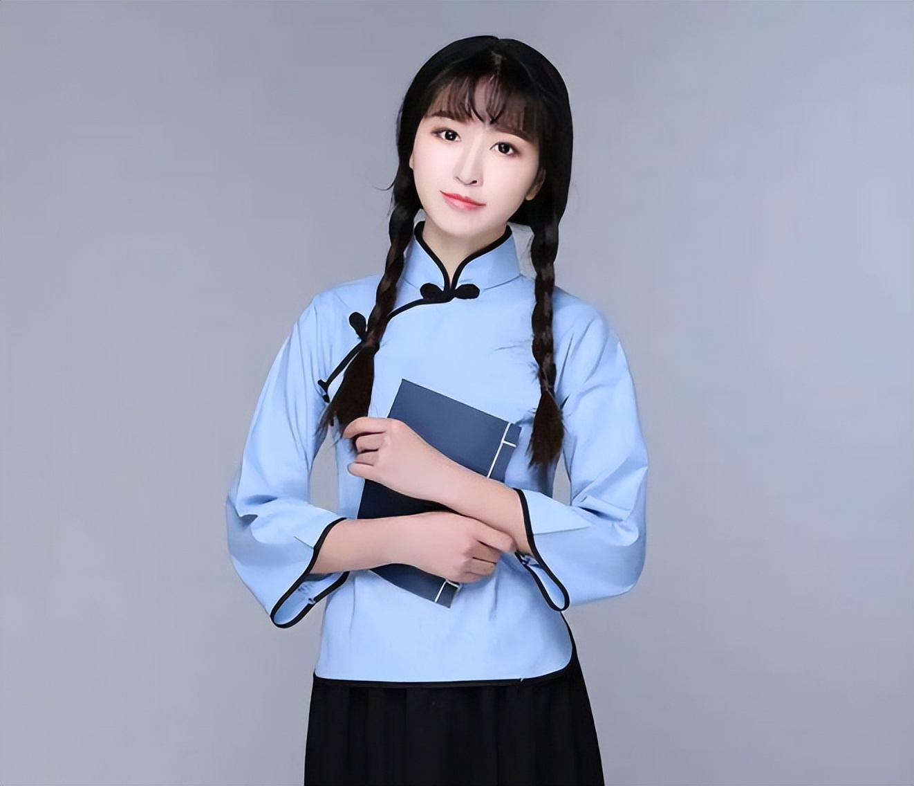 旅游穿泰国校服,中国游客穿泰国校服