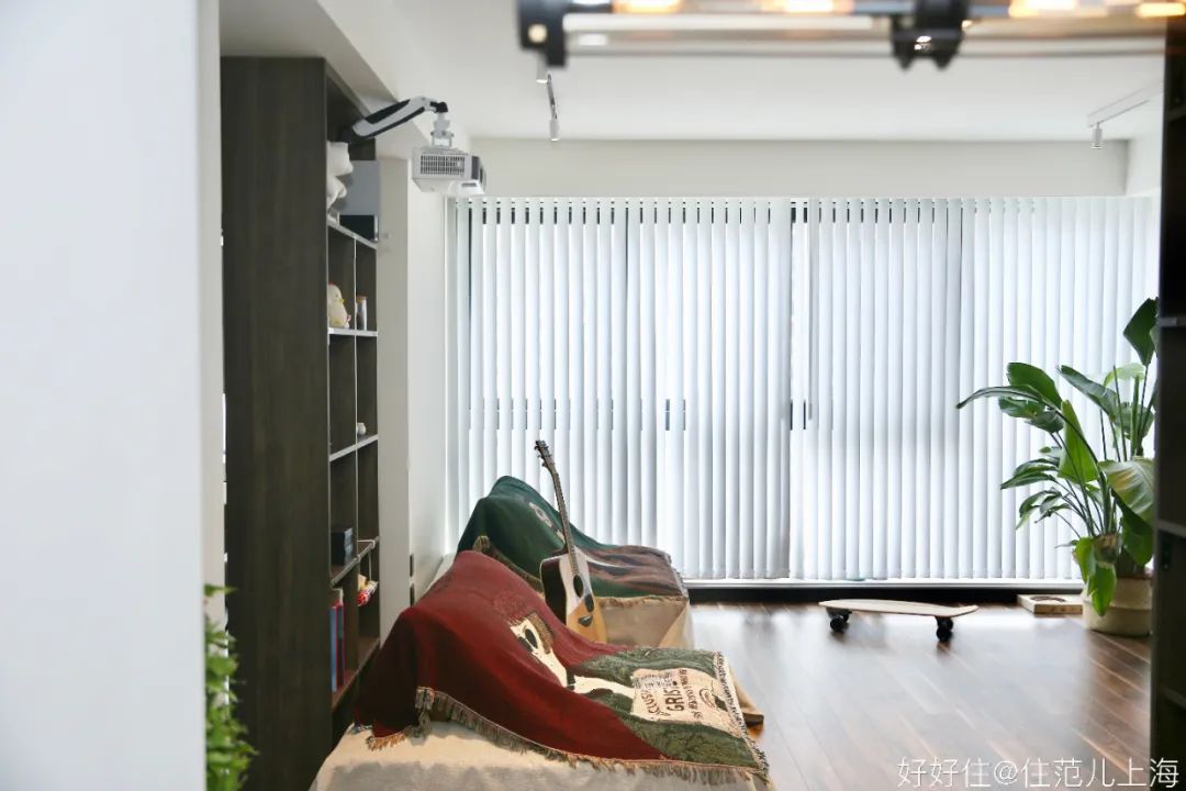 独居75㎡，大落地窗+电影院客厅，狠狠羡慕了